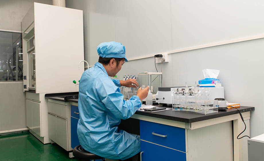 Laboratorio moderno de tasa de suministro de aire limpio